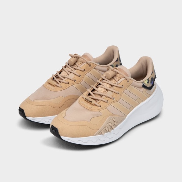 Adidas - ladies sneakers - Picture 1 of 6